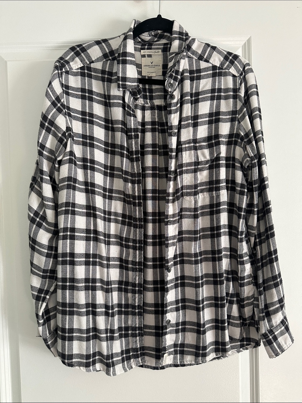 American Eagle Outfitters Black and White Plaid Flannel